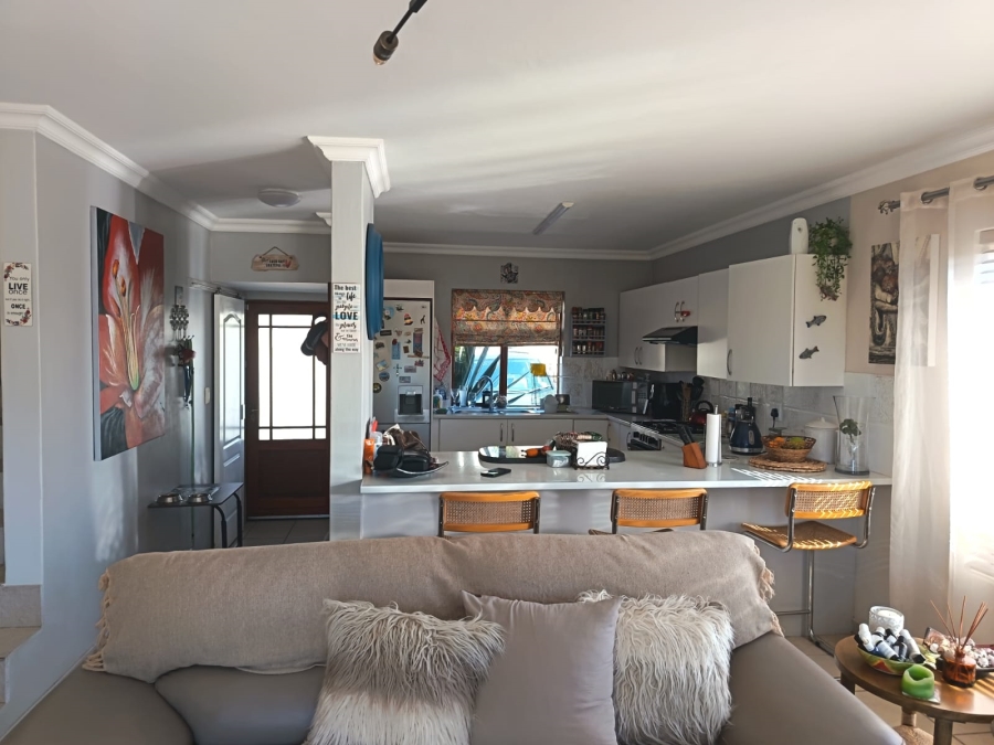 3 Bedroom Property for Sale in Paradise Beach Eastern Cape